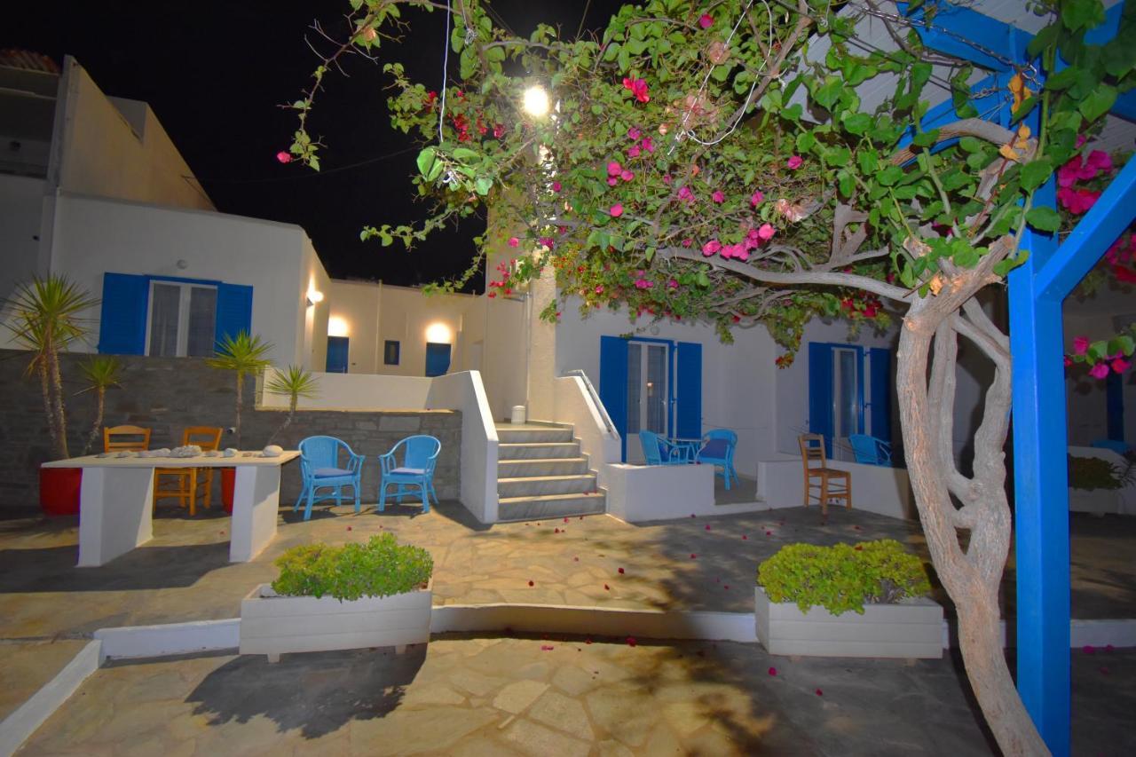 Ayeri Hotel Парос Екстериор снимка