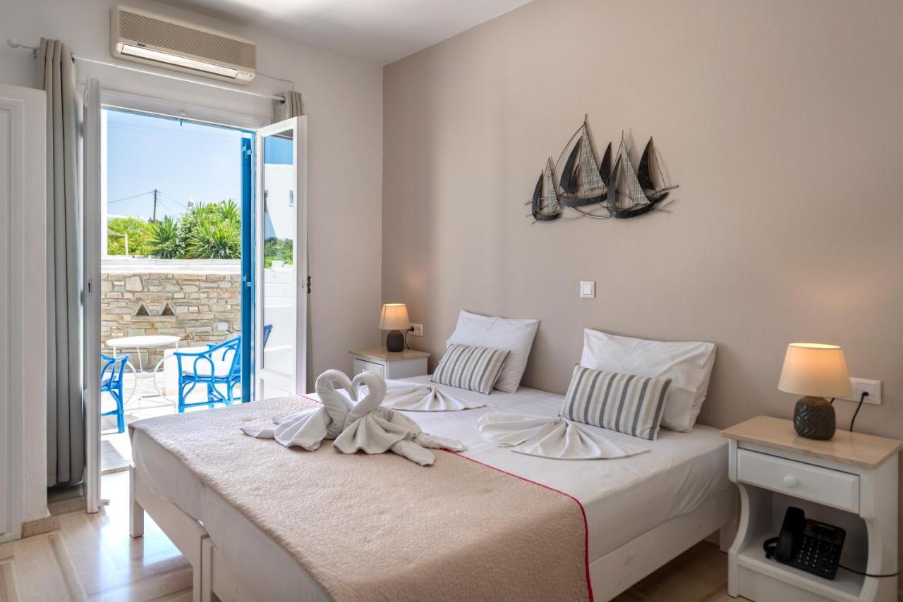 Ayeri Hotel Парос Екстериор снимка