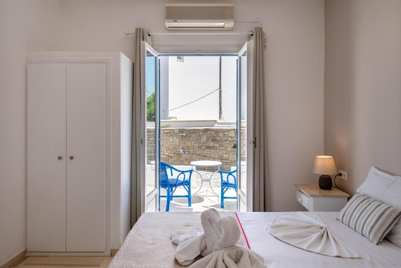 Ayeri Hotel Парос Екстериор снимка
