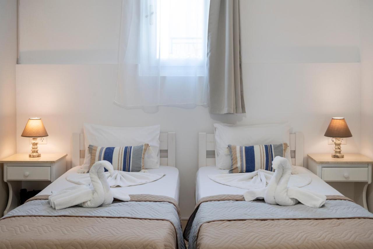Ayeri Hotel Парос Екстериор снимка