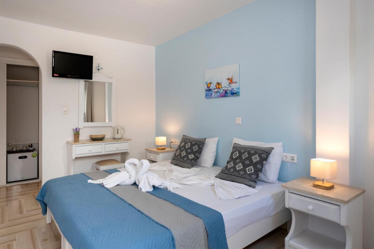 Ayeri Hotel Парос Екстериор снимка