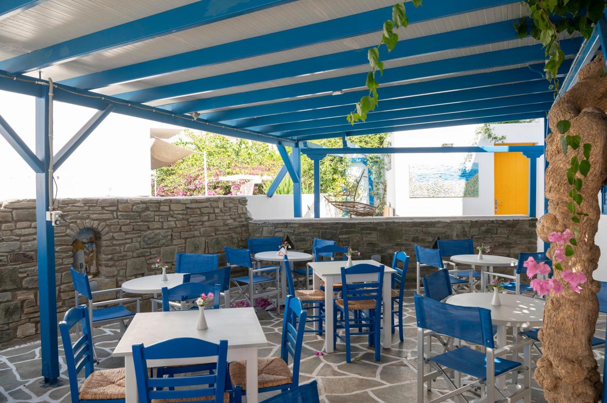 Ayeri Hotel Парос Екстериор снимка